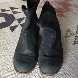 Uggs Women's Brushed Black Ankle Boots